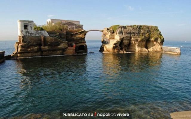 La Casetta Di Posillipo Napoli Bagian luar foto
