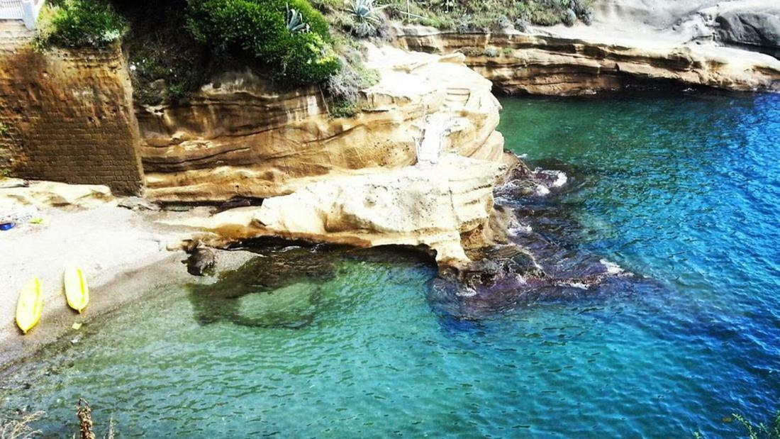 La Casetta Di Posillipo Napoli Bagian luar foto